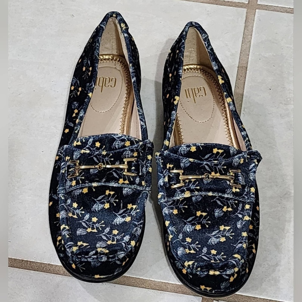 CAbi Womens Carnaby Velvet Floral Gold Buckle Loafer Size 6M